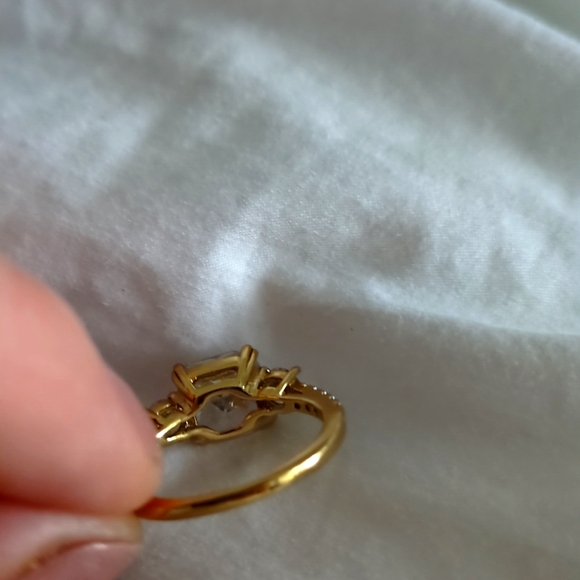 CZ Diamond with a gold band Ring Size 6 - clearance sale!! - Picture 4 of 5